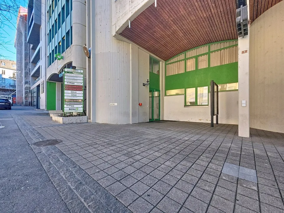 Modernes Büro von 90 m² zur Miete_Avenue des Mayennets 5