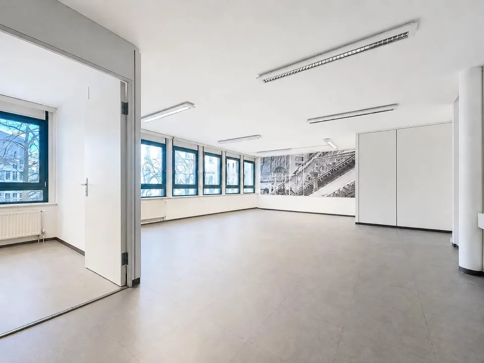 Modernes Büro von 90 m² zur Miete_Avenue des Mayennets 5