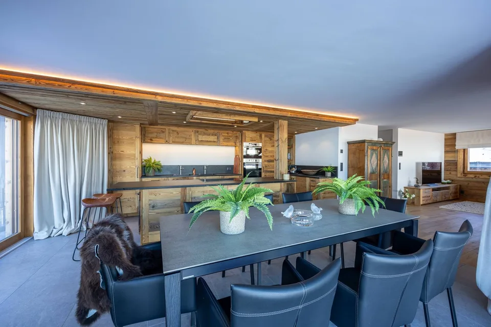 Mietwohnung für die Woche: Prächtiges Holzchalet mit spektakulärem Blick auf das Tal – Foto 6 von 19