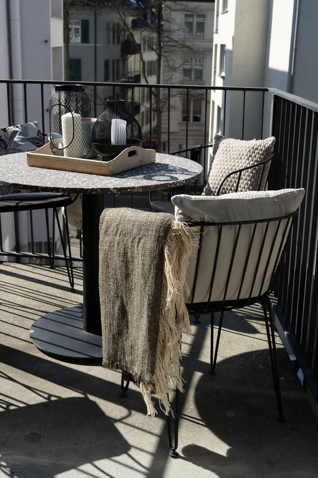 Charmant appartement meublé 3.5 pièces dans un immeuble ancien avec balcon à Zurich Seefeld – photo 17 sur 20