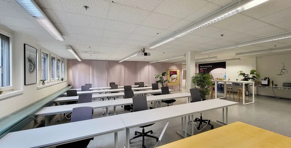 Spannende Bürofläche im EG für Schulung und Ausbildung!