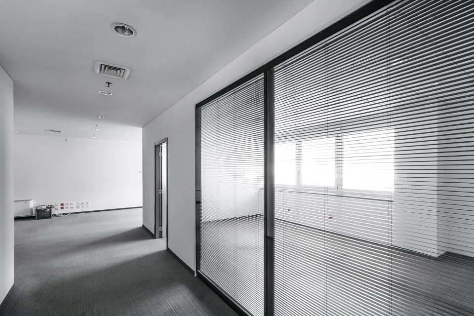 LUGANO NORTH - BRIGHT OFFICE WITH 990SQM FOR RENT (ref. 210) – photo 10 of 20