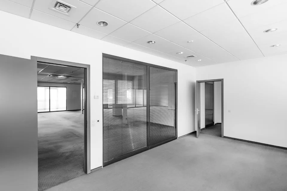 LUGANO NORTH - BRIGHT OFFICE WITH 990SQM FOR RENT (ref. 210) – photo 7 of 20