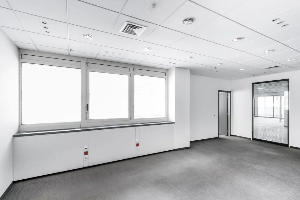 LUGANO NORD - HELLVES BÜRO MIT 990MQ ZU VERMIETEN (rif. 210)