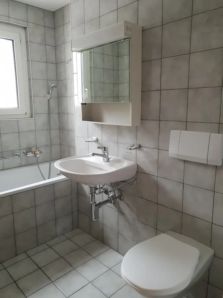 Wohnung 4,5 Zimmer im 1. Stock, 90 m2, ohne Aufzug