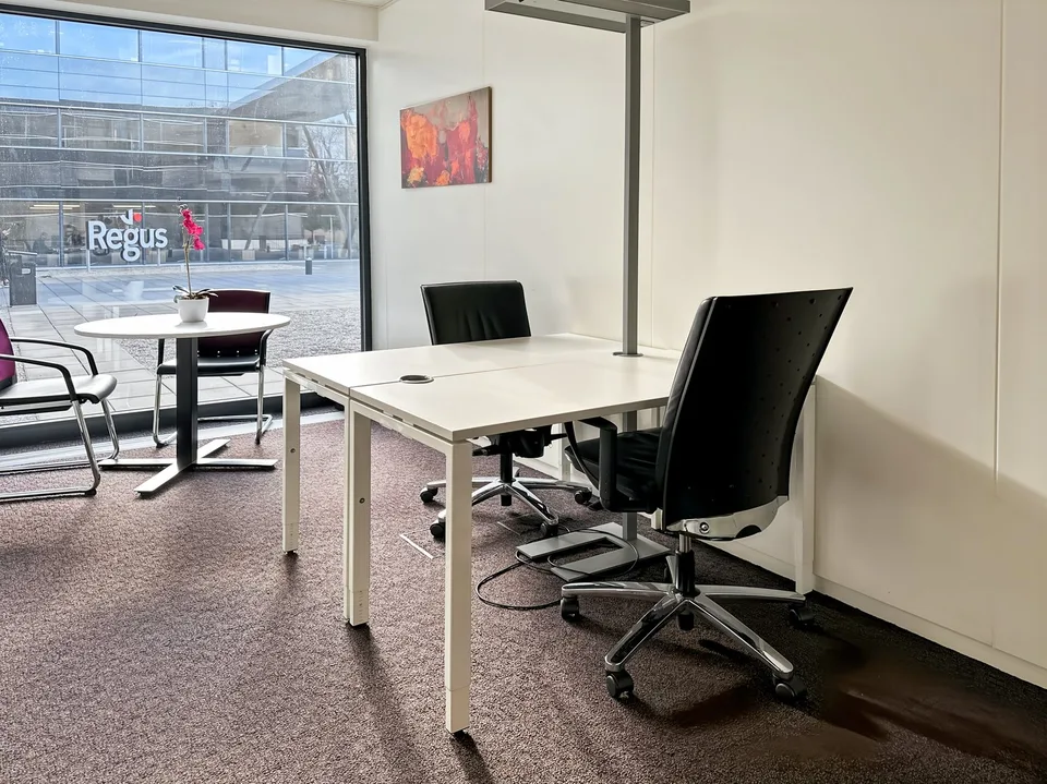 Bureau privé pour 2 à Regus Business Park