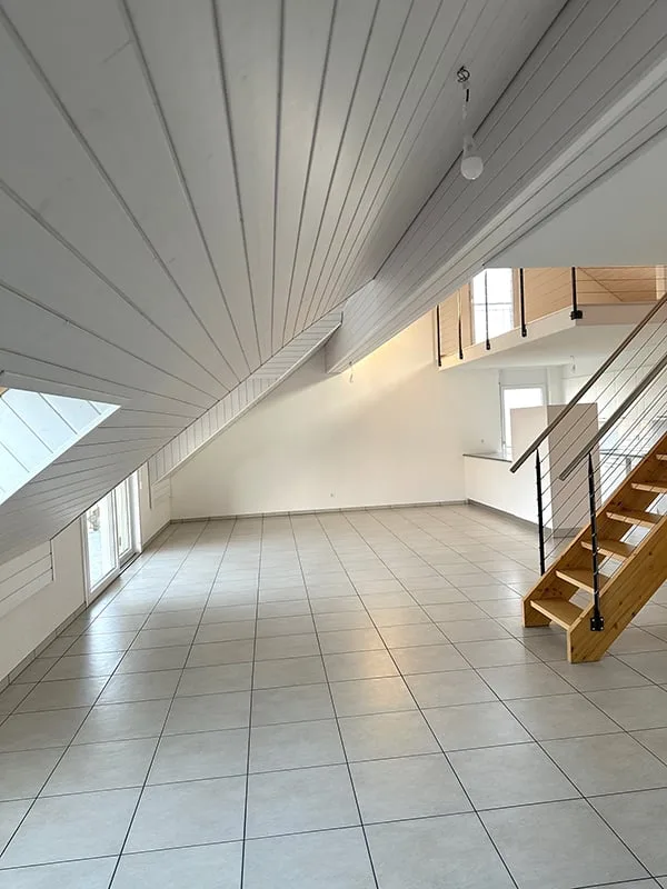 Appartement moderne de 3,5 pièces avec balcon à Fulenbach