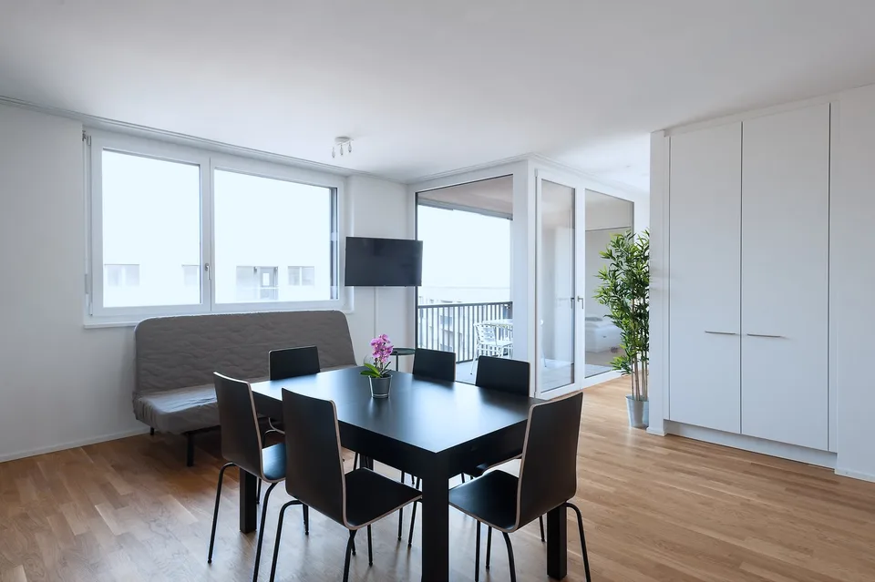 Moderne 2.5-Zimmer-Wohnung mit Balkon in Basel