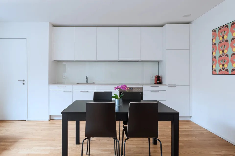 Moderne 2.5-Zimmer-Wohnung mit Balkon in Basel