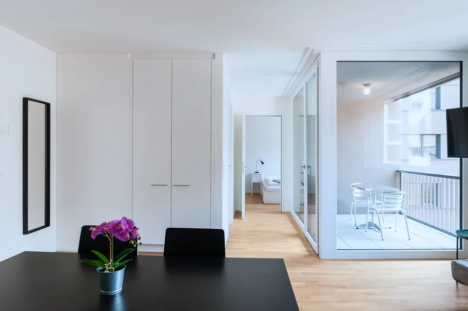 Moderne 2.5-Zimmer-Wohnung mit Balkon in Basel
