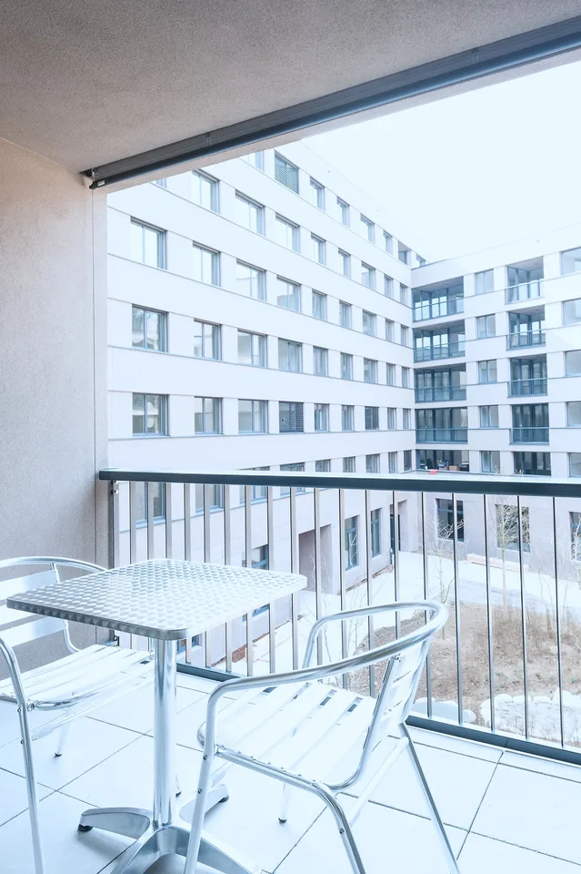 Moderne 2.5-Zimmer-Wohnung mit Balkon in Basel – photo 11 of 13