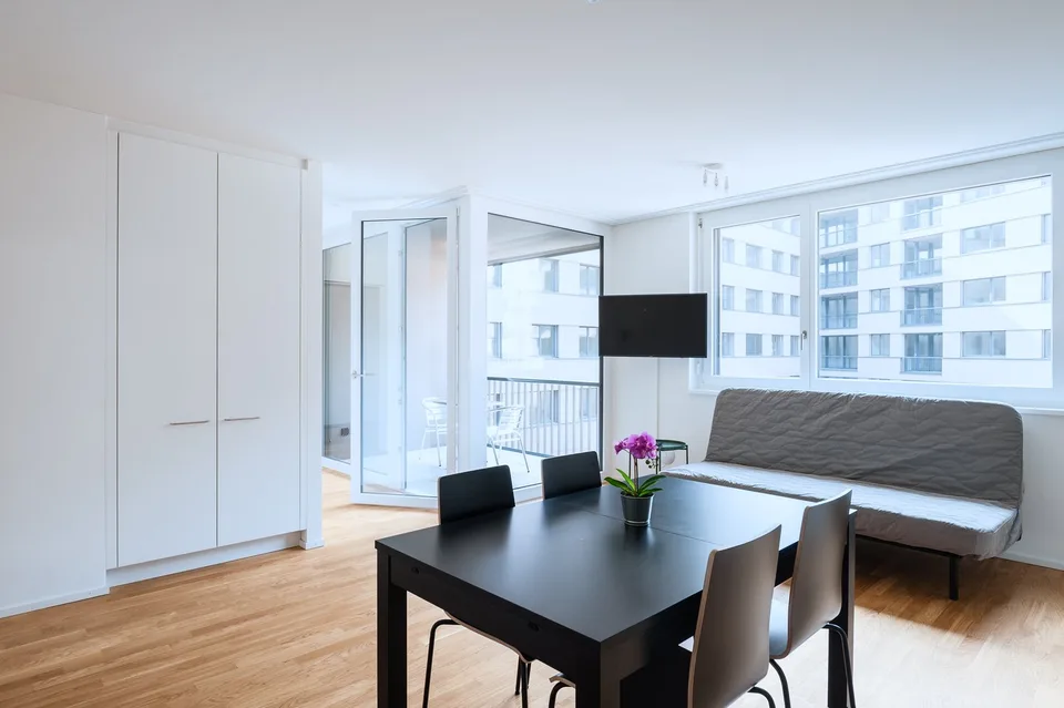 Moderne 2.5-Zimmer-Wohnung mit Balkon in Basel