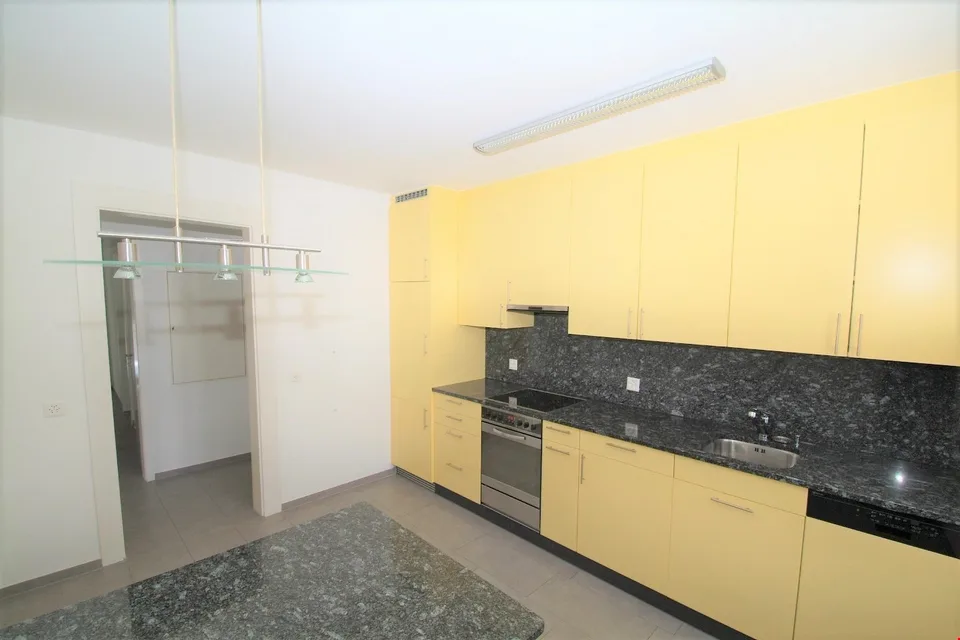 3 1/2 Zimmerwohnung mit Wintergarten im Obachquartier