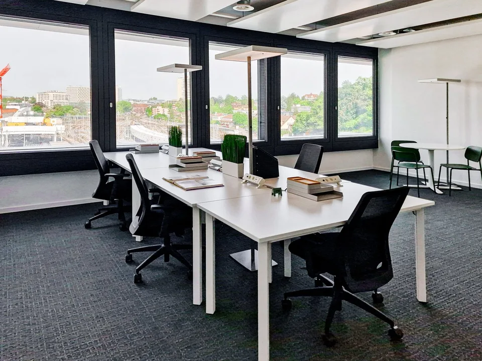 Privater Büroraum für 15 in Regus Main Station