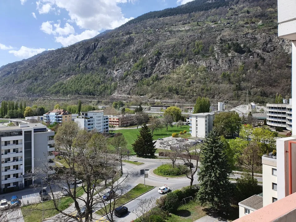 Appartamento moderno di 4,5 locali con vista sulla montagna a Brig-Glis – foto 8 di 14