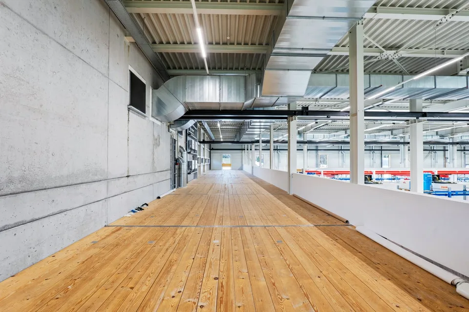 Moderne Industriehalle - 5200 m² Produktions- und Lagerfläche – Foto 11 von 24