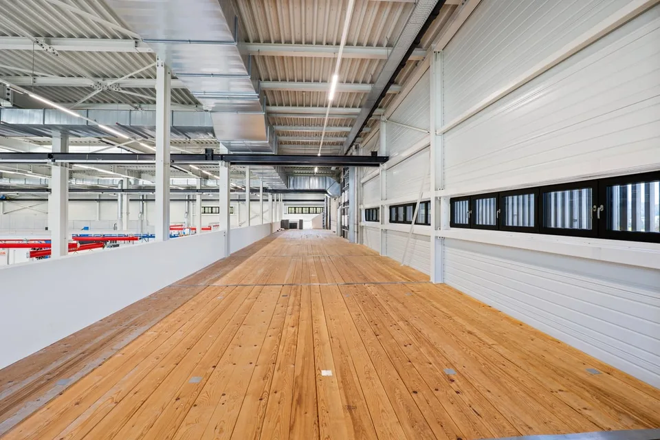 Moderne Industriehalle - 5200 m² Produktions- und Lagerfläche – Foto 10 von 24