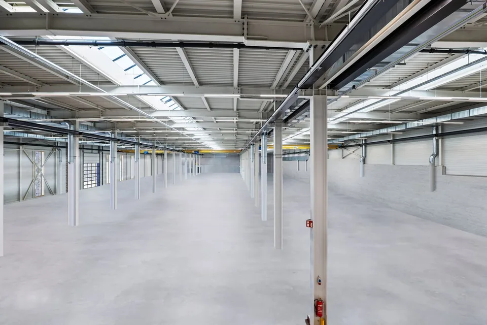 Magazzino industriale moderno - 5.200 m² di spazio di produzione e deposito