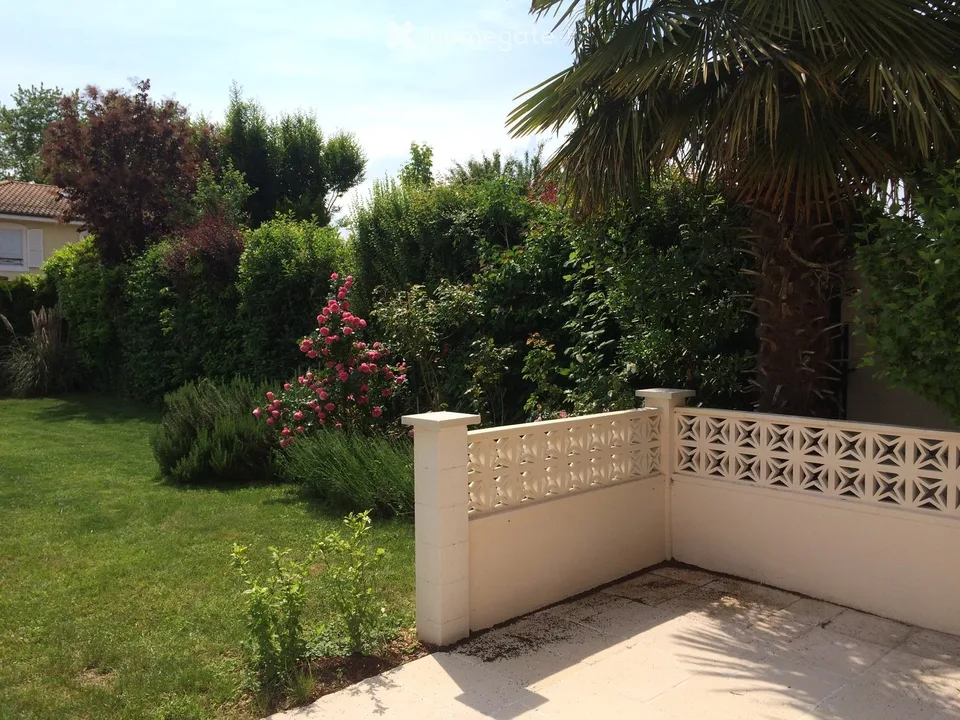 Maison bifamiliale de 6 pièces avec jardin à Coppet