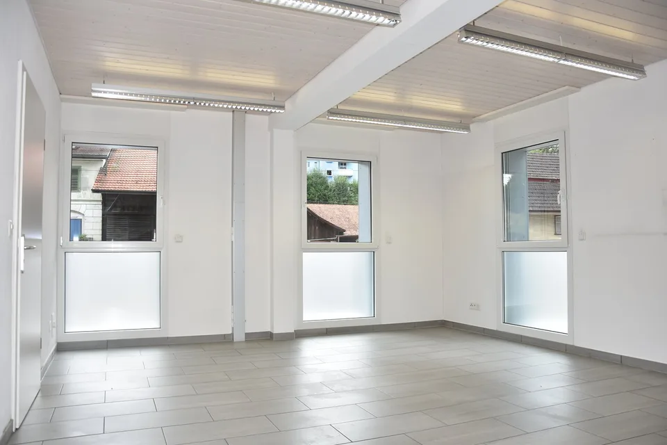 Moderne Büroräumlichkeiten in Aarwangen - 7 Zimmer auf 170 m²