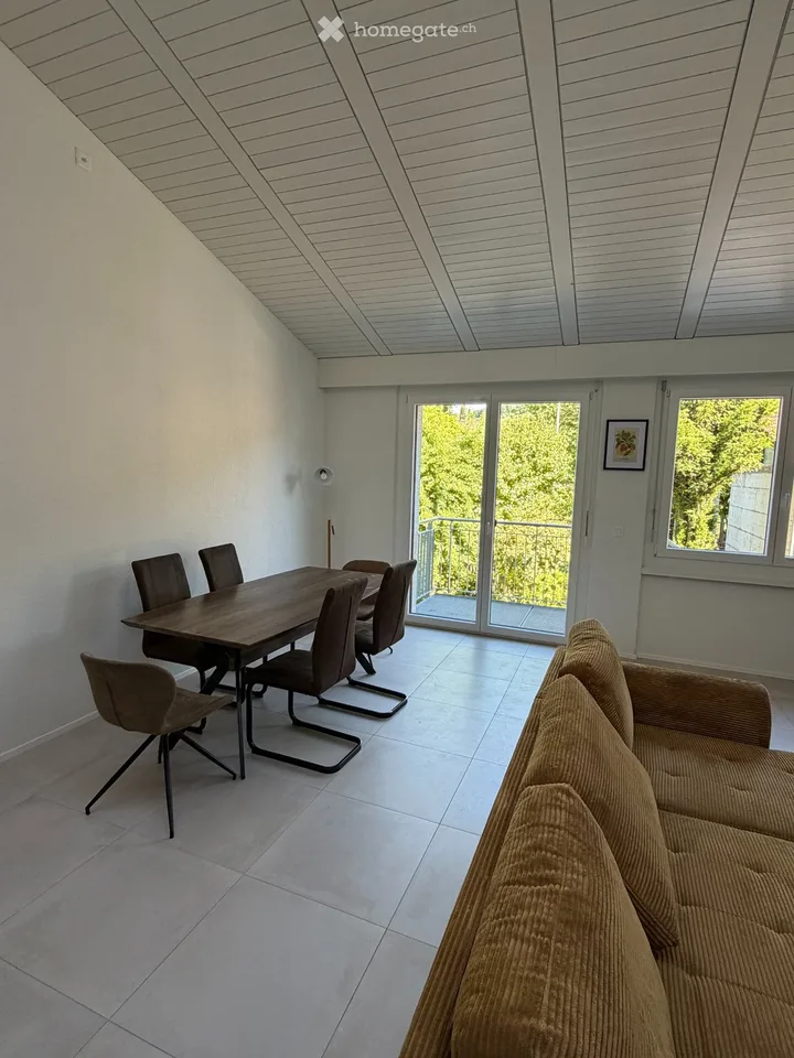 Lichtdurchflutete, möblierte 2-Zimmer-Wohnung