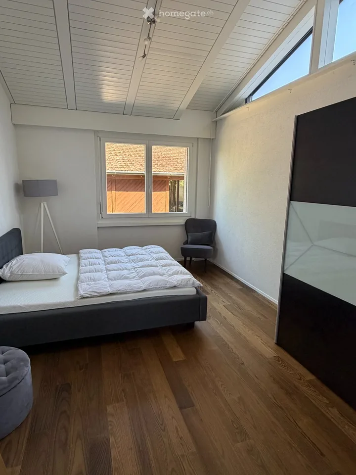 Lichtdurchflutete, möblierte 2-Zimmer-Wohnung