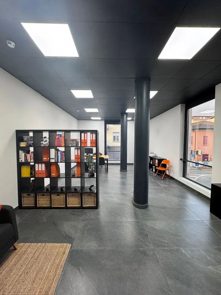 Centro 6, spazio commerciale, Locarno