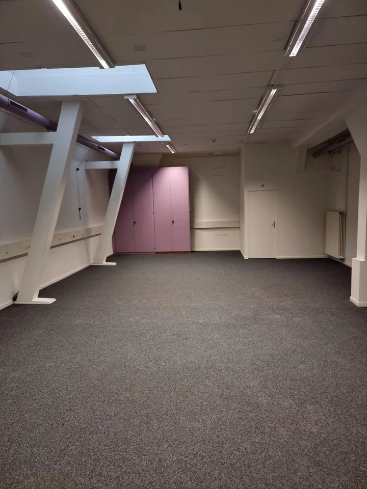 Sala di ca. 78 m2 in affitto a Neuchâtel