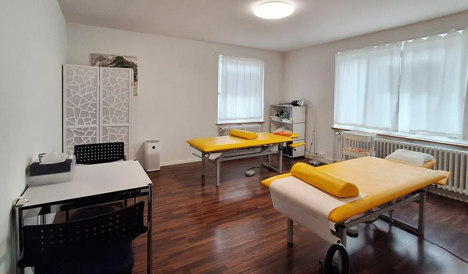 Zentralgelegene Büro- / Praxisräumlichkeiten suchen neue Mieter