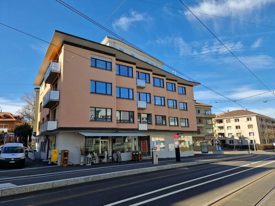Zentralgelegene Büro- / Praxisräumlichkeiten suchen neue Mieter