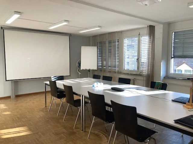 Uffici di 6 locali su Hegenheimerstrasse