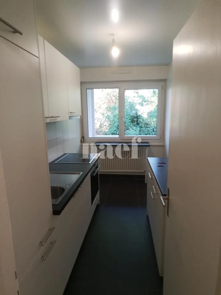 Two-room apartment with balcony!