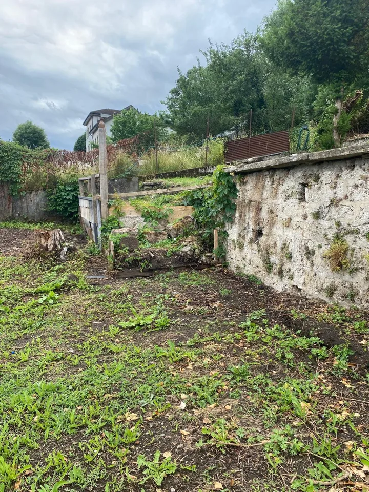 Mehr als zwei Plätze verfügbar! Entdecken Sie einen Garten, einen wahren Friedensort, mitten im Herzen der Stadt Freiburg!