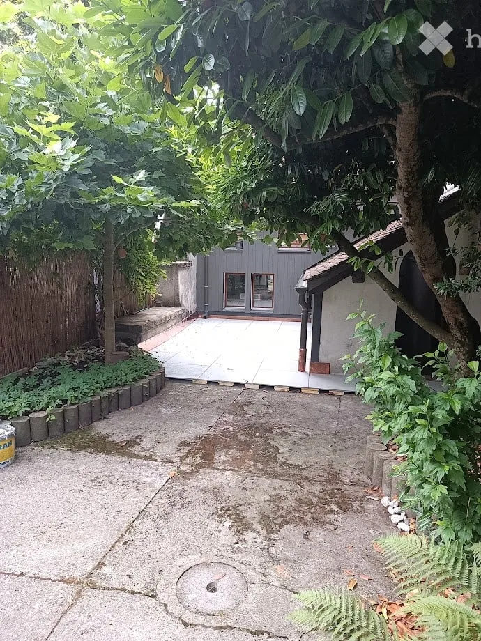 For rent 5-room apartment with garden in the heart of Fribourg