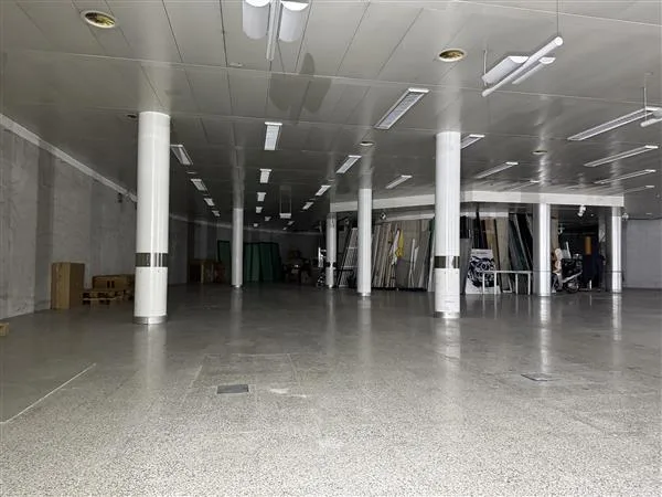 Mendrisio: Espace commercial 1 local