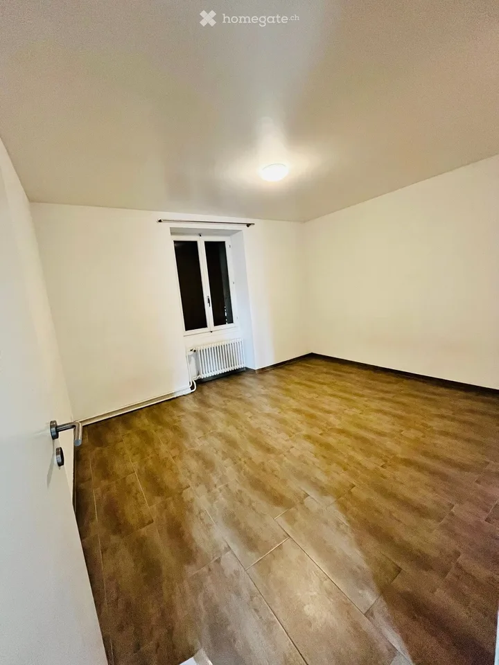 In affitto appartamento 3.5 locali, centro città, Bulle, Friburgo