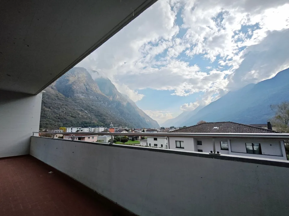 BIASCA - Appartamento 3.5 locali molto soleggiato