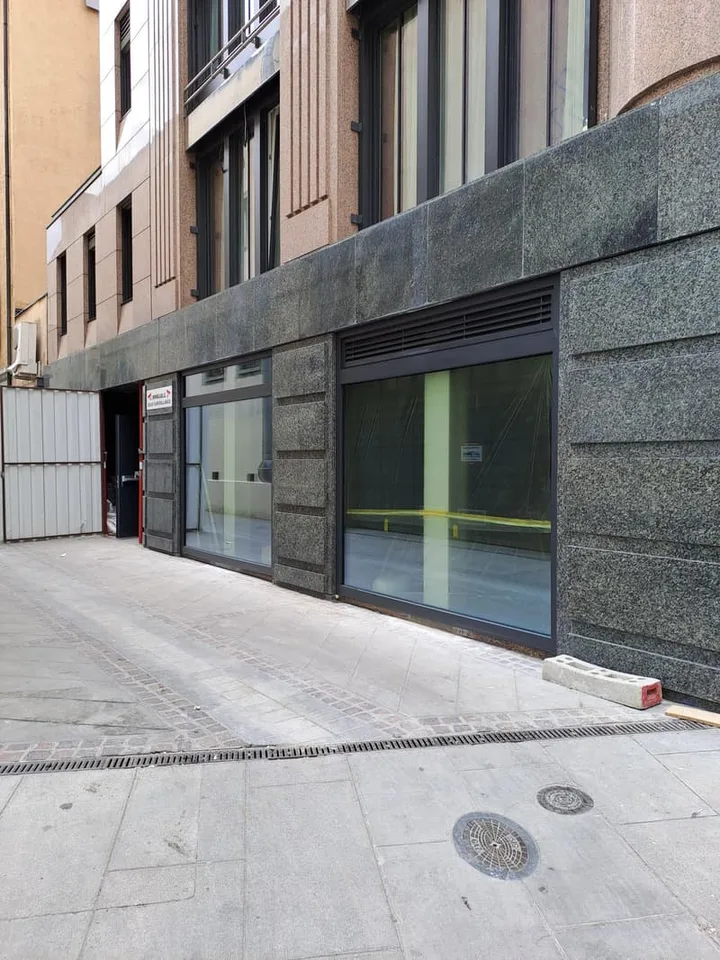 In affitto – Eccezionale arcade nel centro di Ginevra