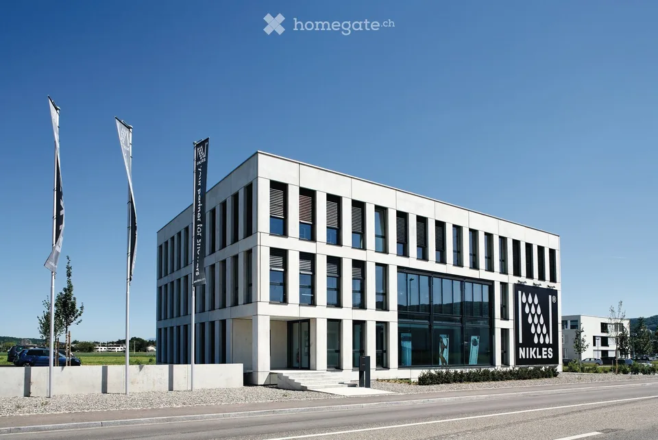 Repräsentative Büroflächen in Aesch – Erdgeschoss und/oder 1. Obergeschoss ab 290m2