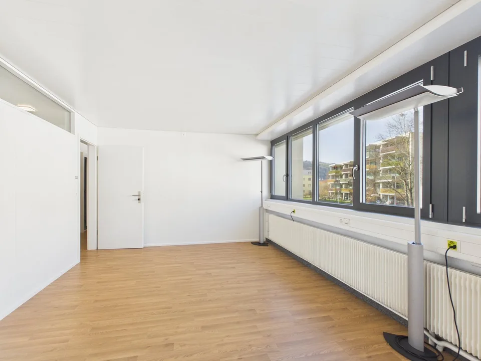 Uffici flessibili da 10m2 a 300m2 a Münsingen