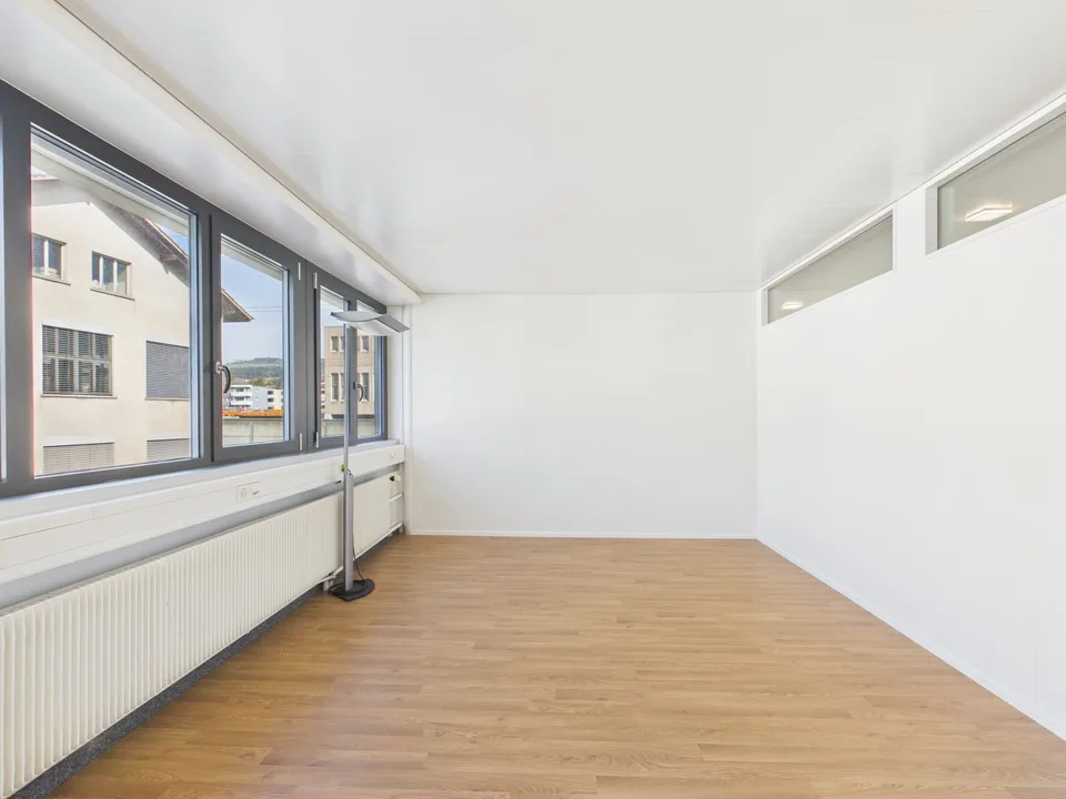 Uffici flessibili da 10m2 a 300m2 a Münsingen