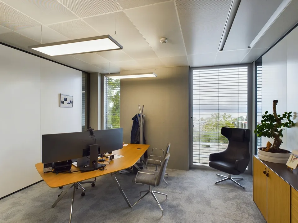 Bürofläche in Lake Geneva Park
