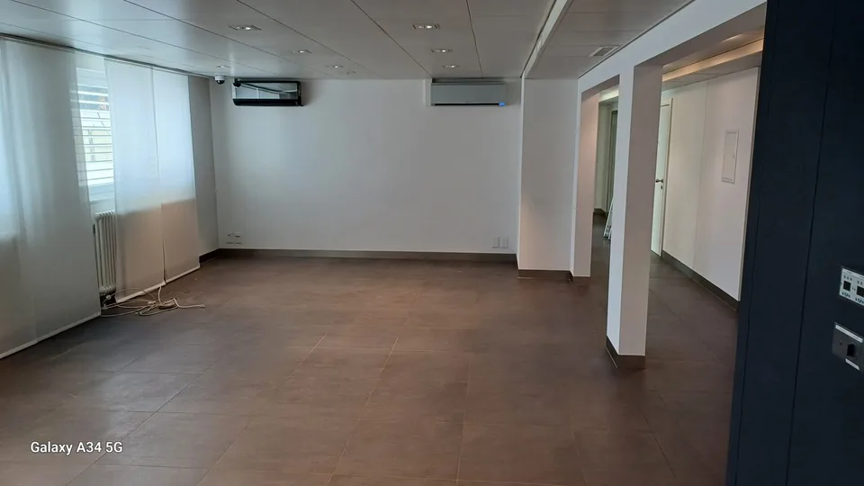 Location d'un espace commercial/bureau à Gordola