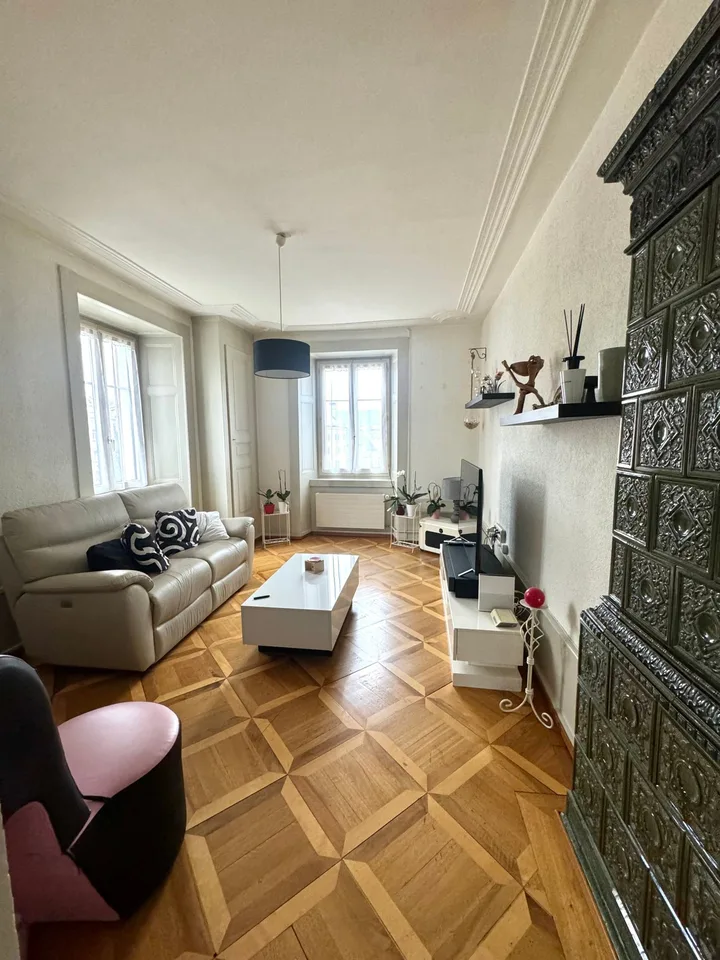 Schönes Apartment mit Charme - Parkplatz verfügbar wenn nötig