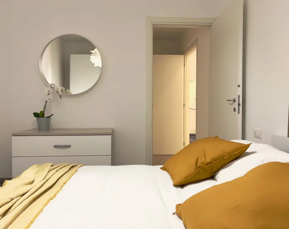 Location à long terme ! Appartement 3 pièces rénové au centre de Laveno, à seulement 2 pas du lac – photo 8 sur 13