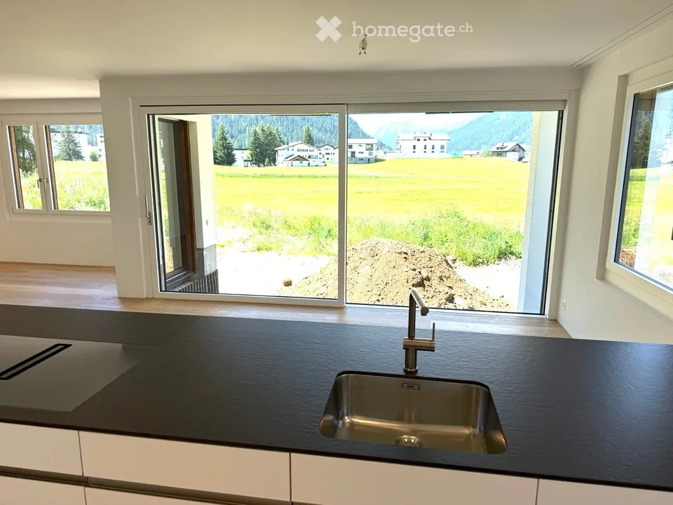 Exklusive 4.5 Zimmer Neubau-Erstwohnung 128m2 im Erdgeschoss, Erstbezug