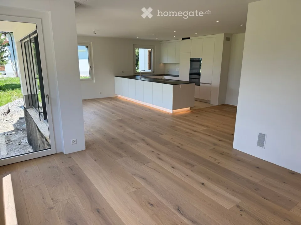 Appartamento nuovo di 4,5 locali 128m2 al piano terra, prima occupazione