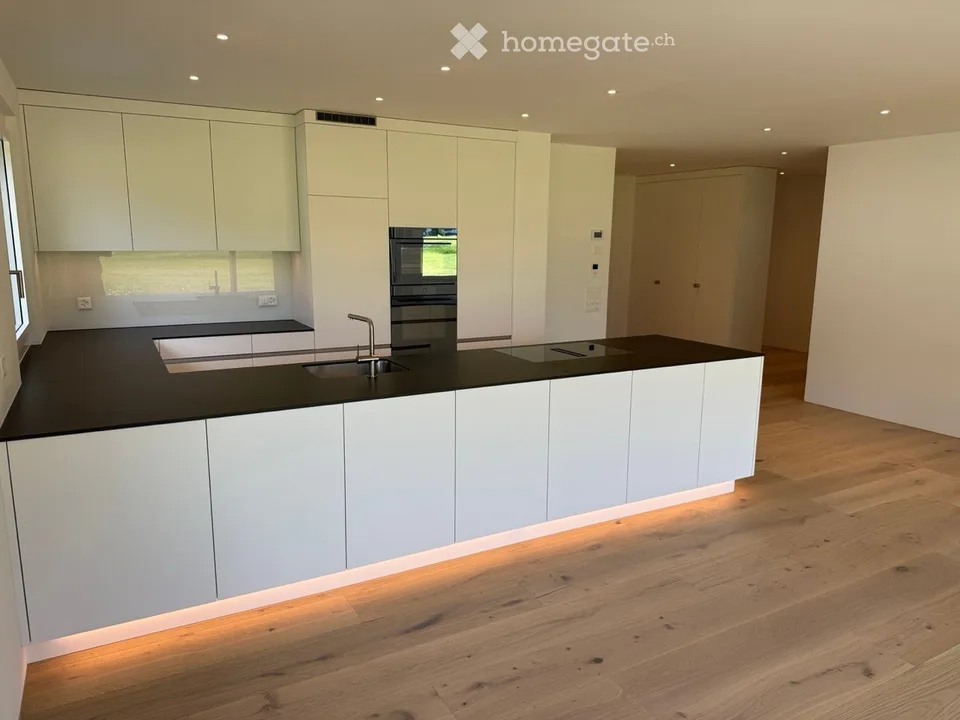 Appartamento nuovo di 4,5 locali 128m2 al piano terra, prima occupazione