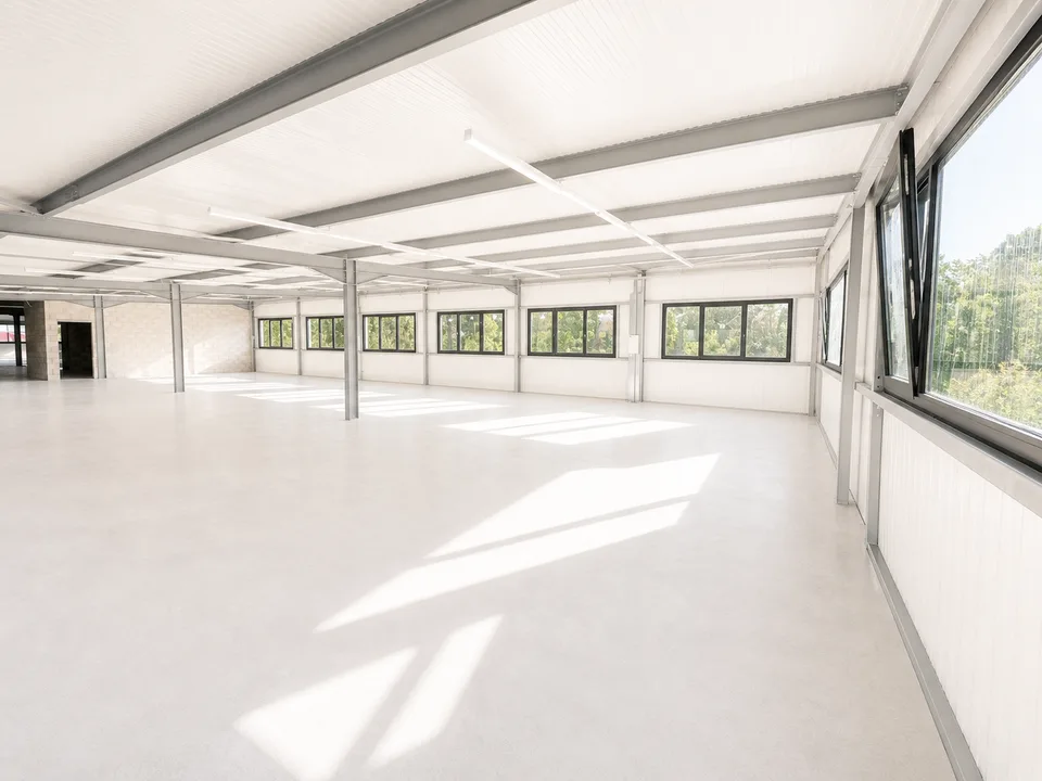 800 m2 Industrie-/Handwerksfläche in Landeron / Neuchâtel
