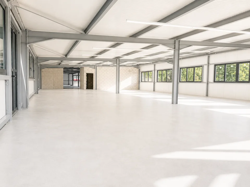800 m2 Espace industriel/artisanal au Landeron / Neuchâtel